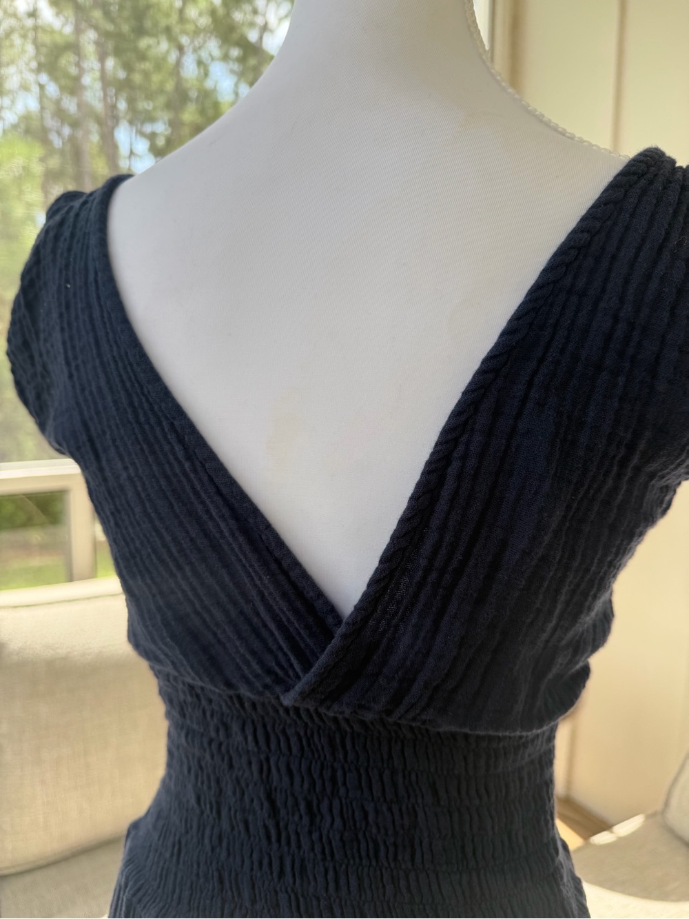 Smocked Waist Navy Maxi Dress with V-Neck - Picture 6 of 8